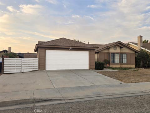 Photo of 3851 Triton DR, Palmdale, CA 93550 (MLS # SR26175999)
