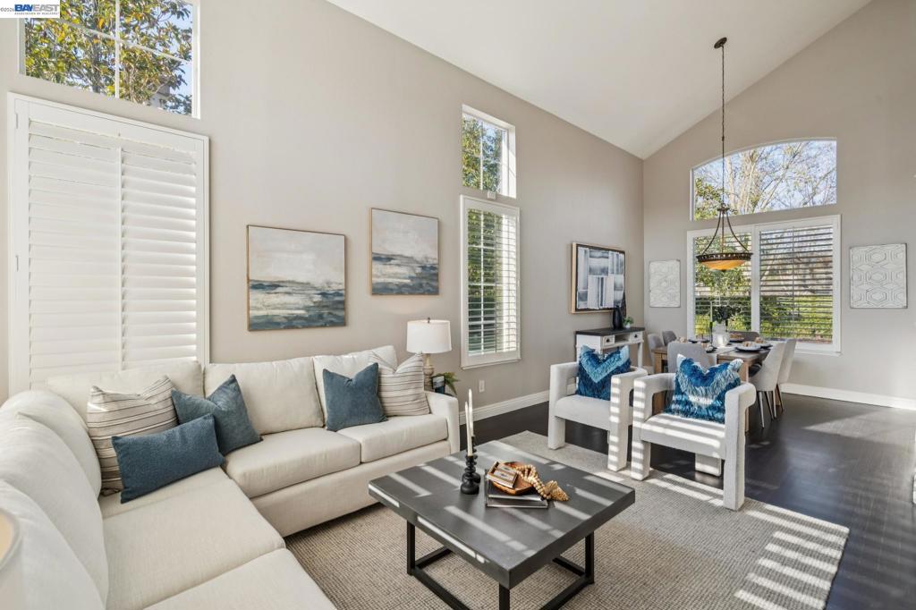 334 Squirrel Ridge Way