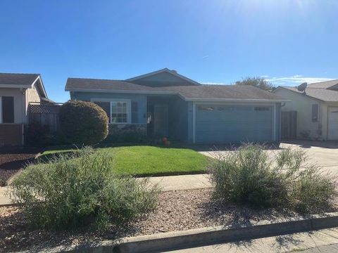Photo of 624 Delta Way, Watsonville, CA 95076 (MLS # ML82025381)