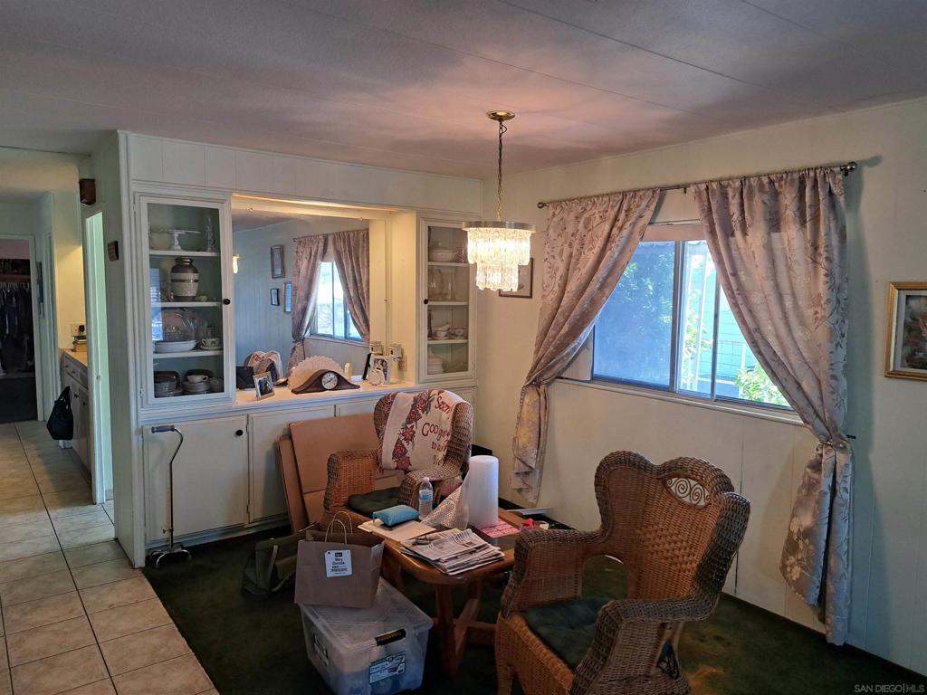 1010 E Bobier Dr 9