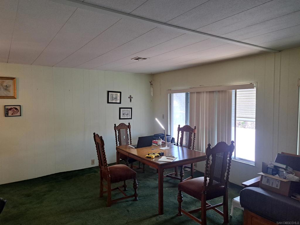 1010 E Bobier Dr 9