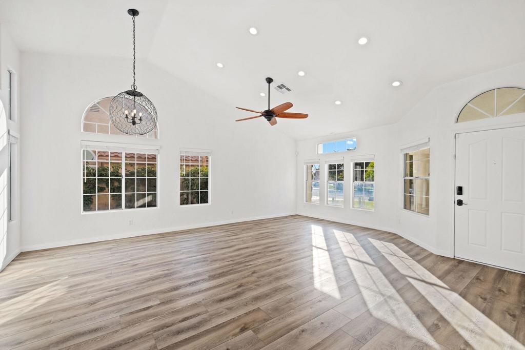 La Quinta Vistas - Residential Lease