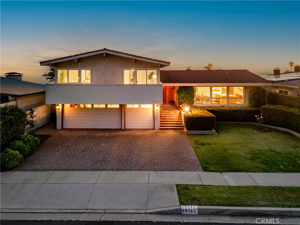 First time on the market in over 50 years! Welcome to 30141 Via Borica, a rare opportunity in Rancho Palos Verdes offering panoramic ocean views from every floor and endless potential. Set on an expansive, flat lot with a west facing backyard, this property provides ample space for entertaining, outdoor living, or even the addition of a pool.
Inside, the home features 5 bedrooms and multiple living areas, creating flexible spaces for hobbies, entertaining, or day-to-day life. The kitchen includes a dining area and a breakfast bar in addition to an adjacent formal dining room. Upstairs, the generous primary suite includes an en-suite bath, plus an area perfect for either an office or an amazing future walk-in closet!
Conveniently located near Pt. Vicente Elementary School and Golden Cove Shopping Center, this property combines incredible views, a large usable lot, and prime, family friendly neighborhood. Whether you’re looking to get into PV’s top rated schools or looking for a blank canvas ready to be reimagined, 30141 Via Borica is for you!