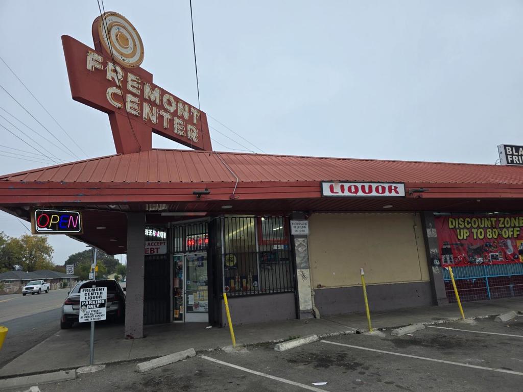 2517 E Fremont Street