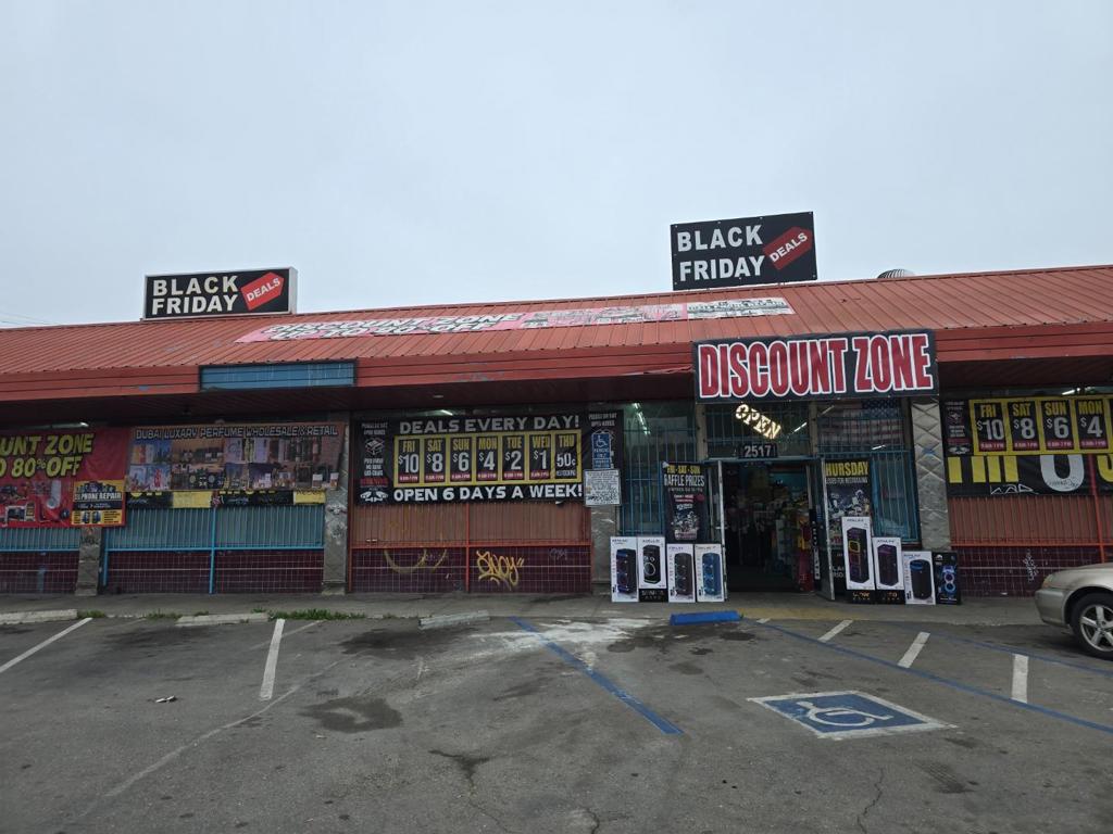 2517 E Fremont Street