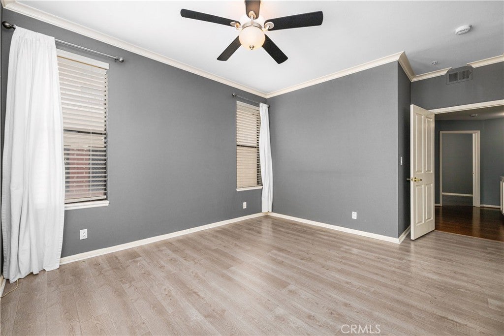 425 E Ocean 440