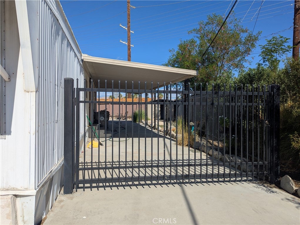 32005 Westchester Dr
