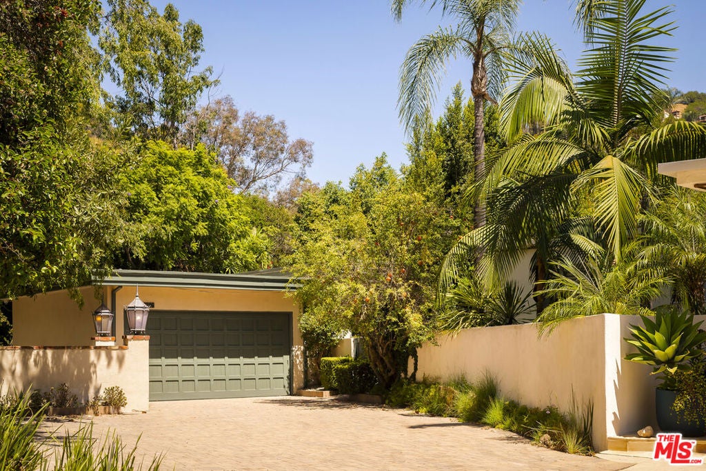 10216 Cielo Drive