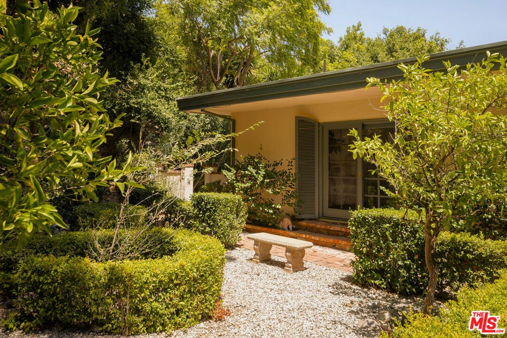 10216 Cielo Drive