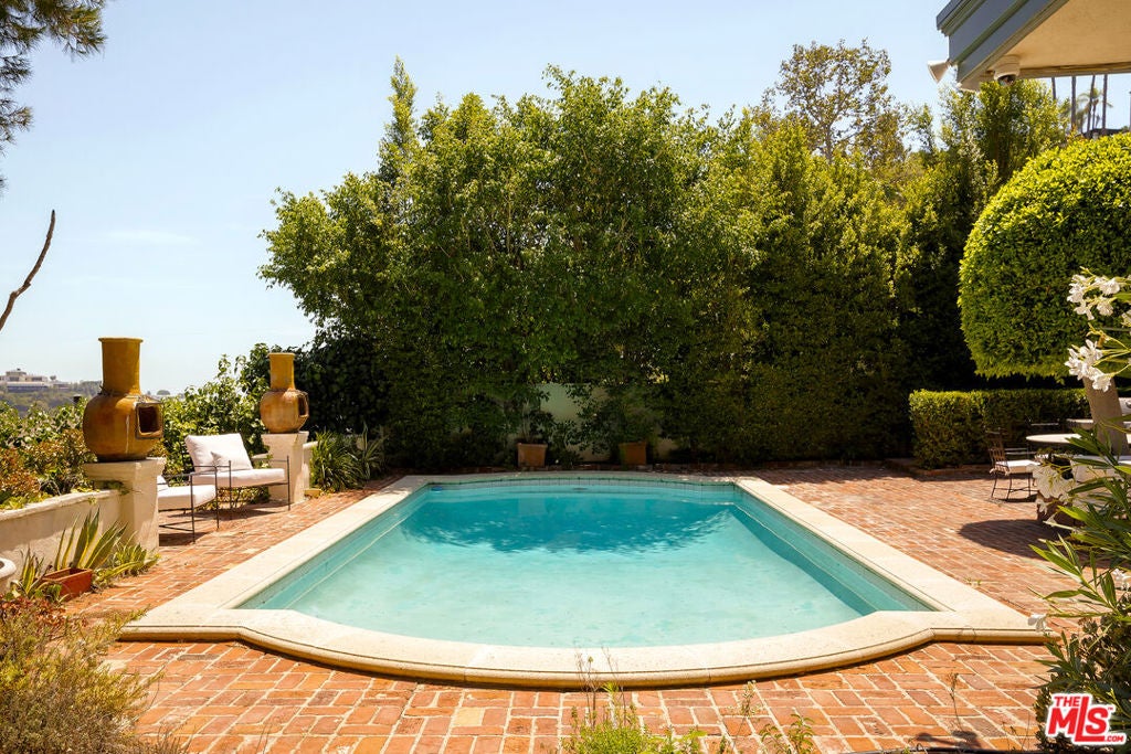 10216 Cielo Drive
