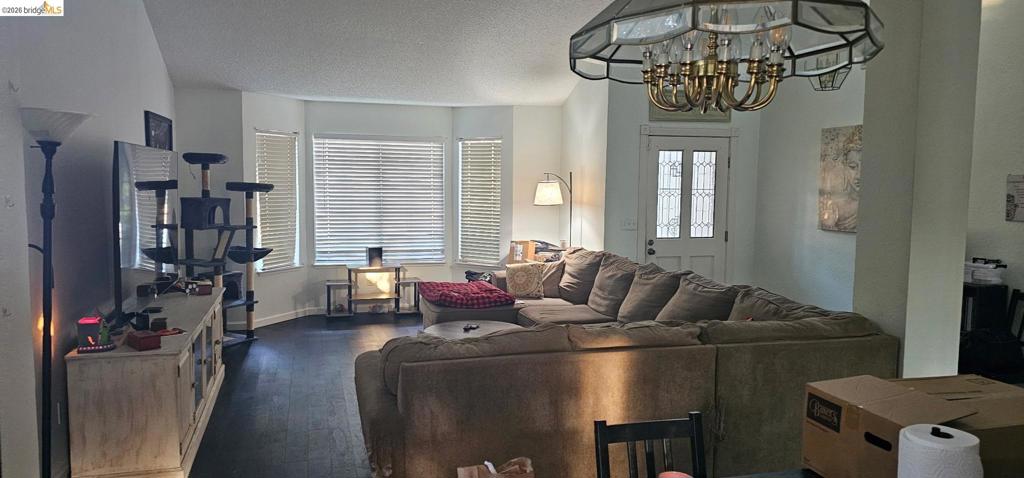 2838 BELLFLOWER DRIVE