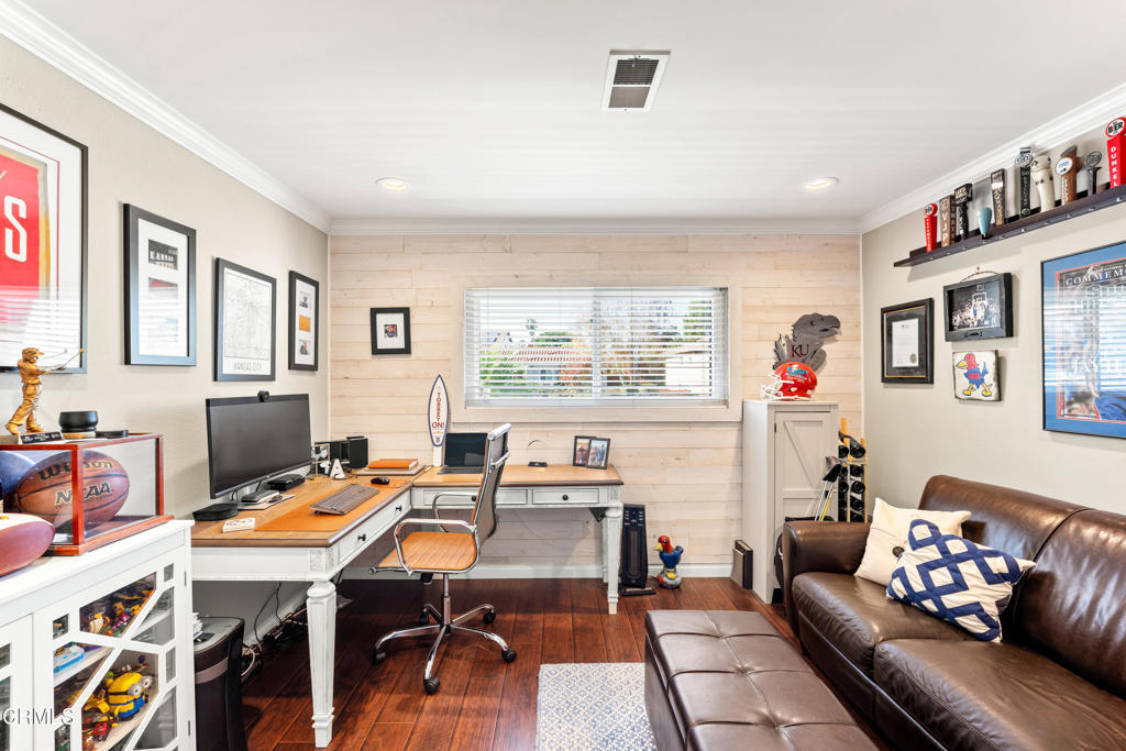 Lynn Oaks-311 - Residential