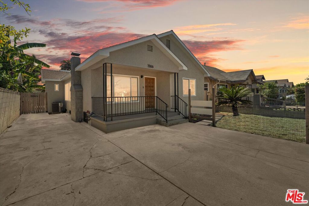 Photo of 1506 W 54th Street, Los Angeles, CA 90062 (MLS # 26660741)