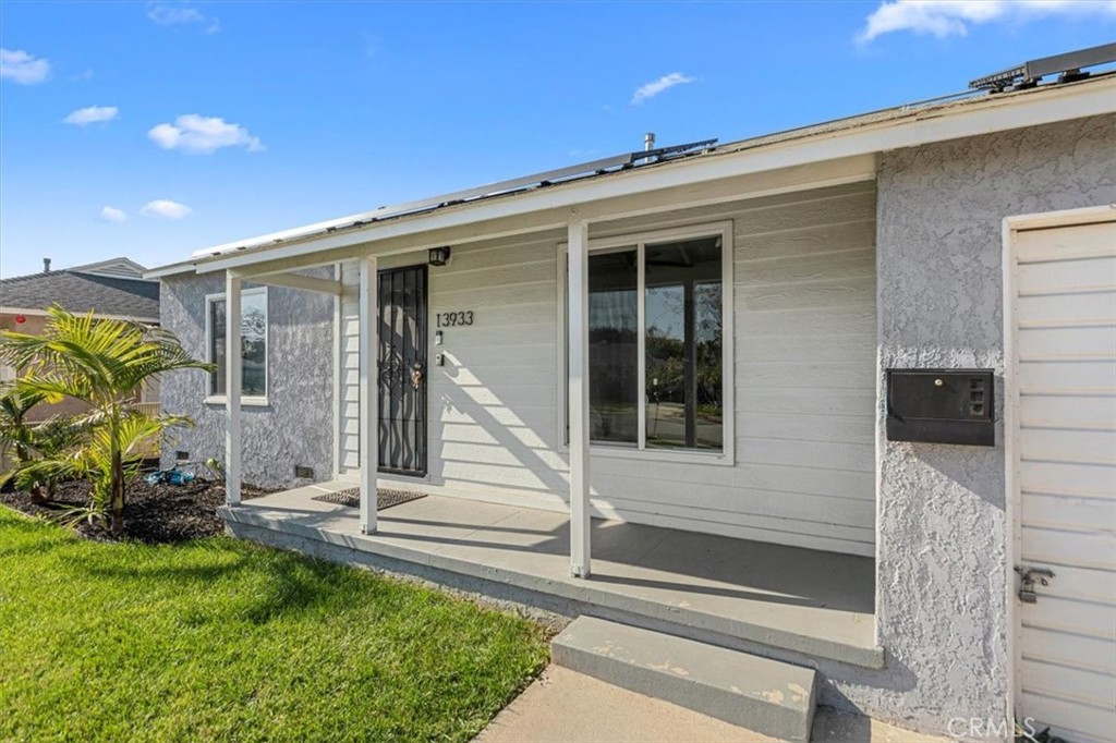 13933 Carpintero Avenue