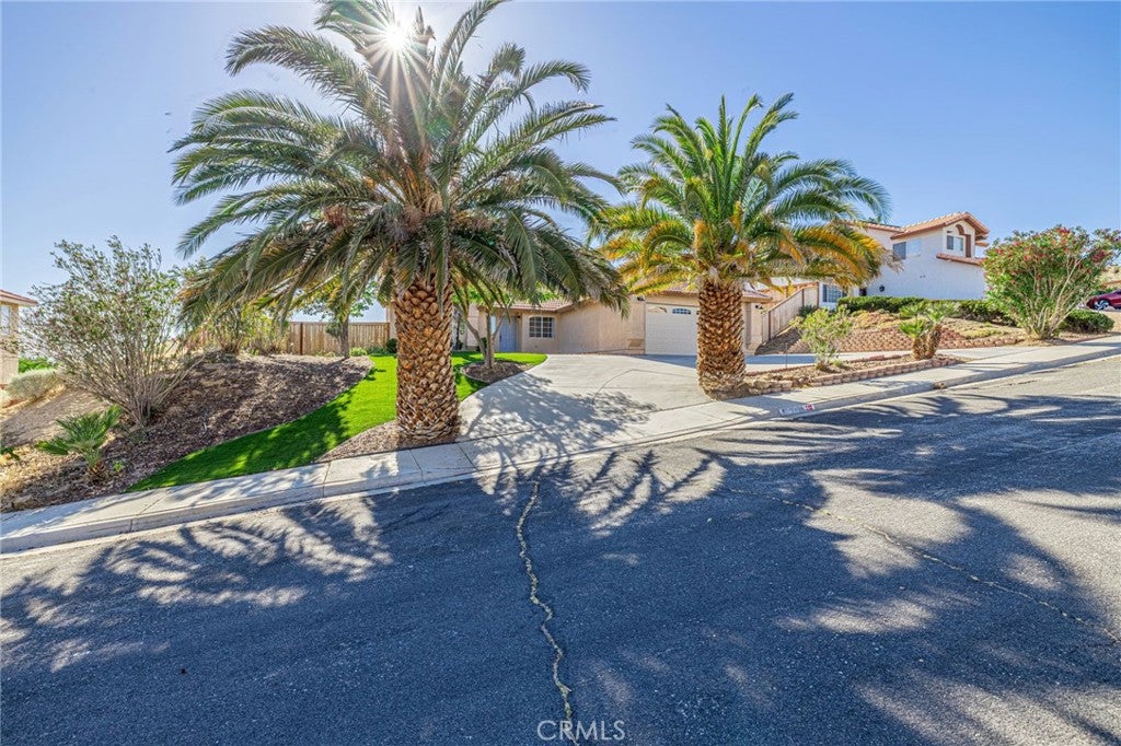 3601 Gold Crest