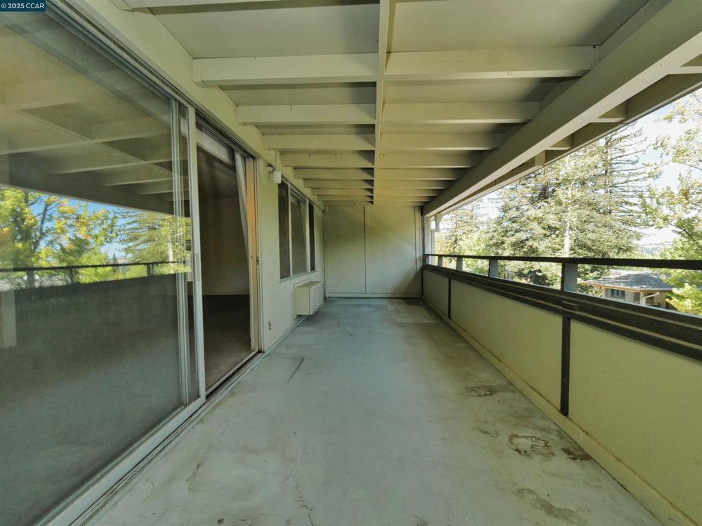 ROSSMOOR - Residential