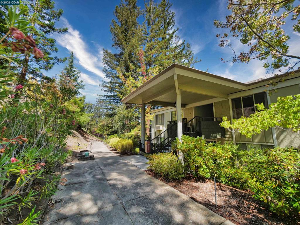 ROSSMOOR - Residential