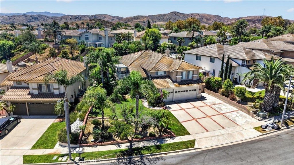 6119 Park Crest