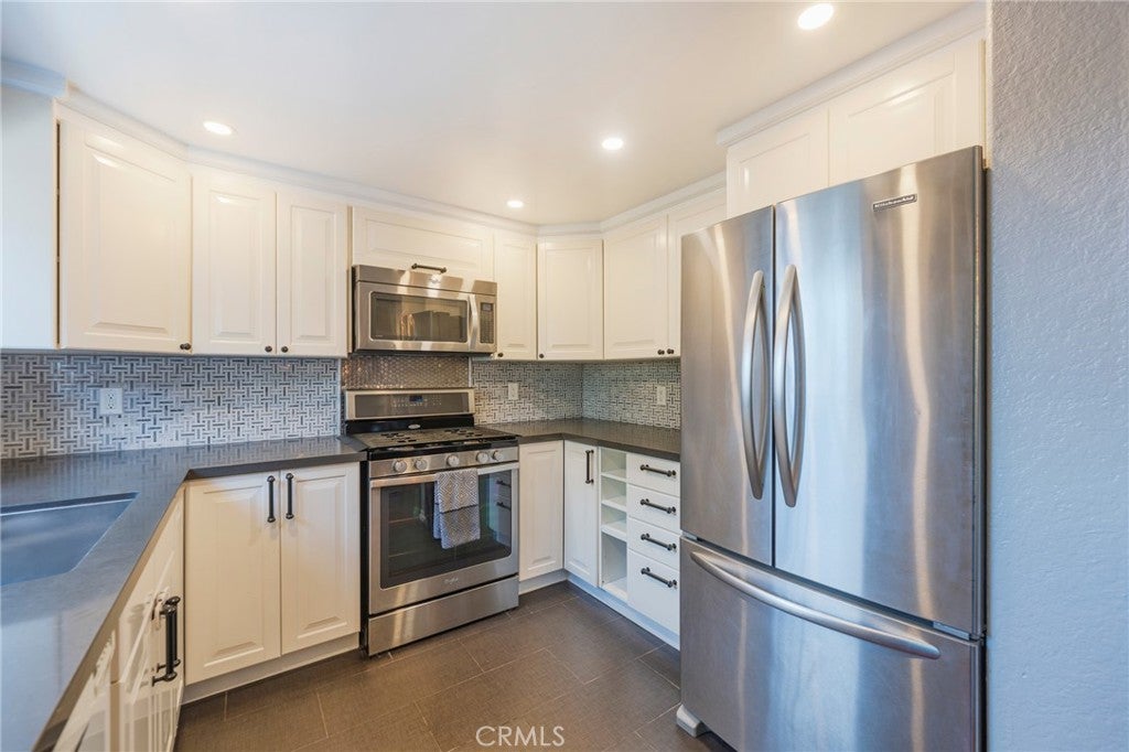 3935 W 182nd ST, Torrance CA 90504