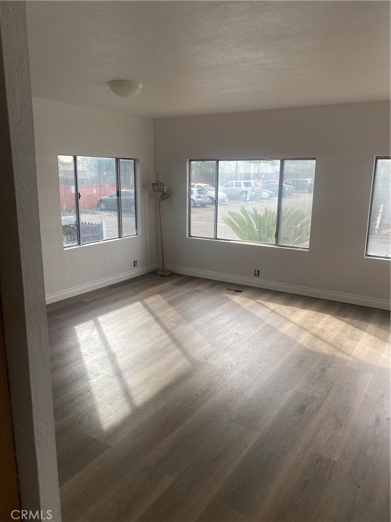 2250 W MILL Street