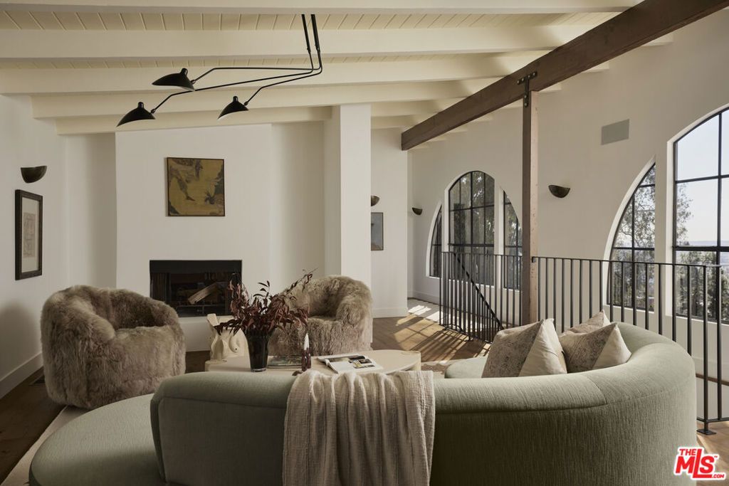 Photo of 2039 N Gramercy Place, Los Angeles, CA 90068 (MLS # 26640079)