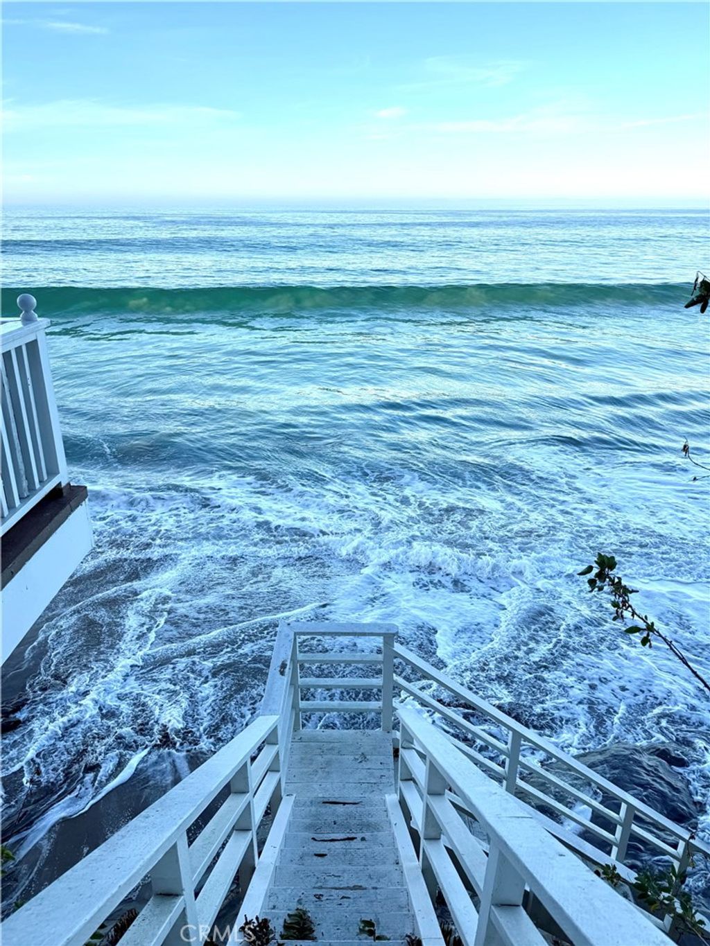 Photo of 1055 Gaviota Drive, Laguna Beach, CA 92651 (MLS # LG25281223)