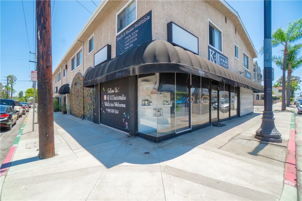 1090 Redondo