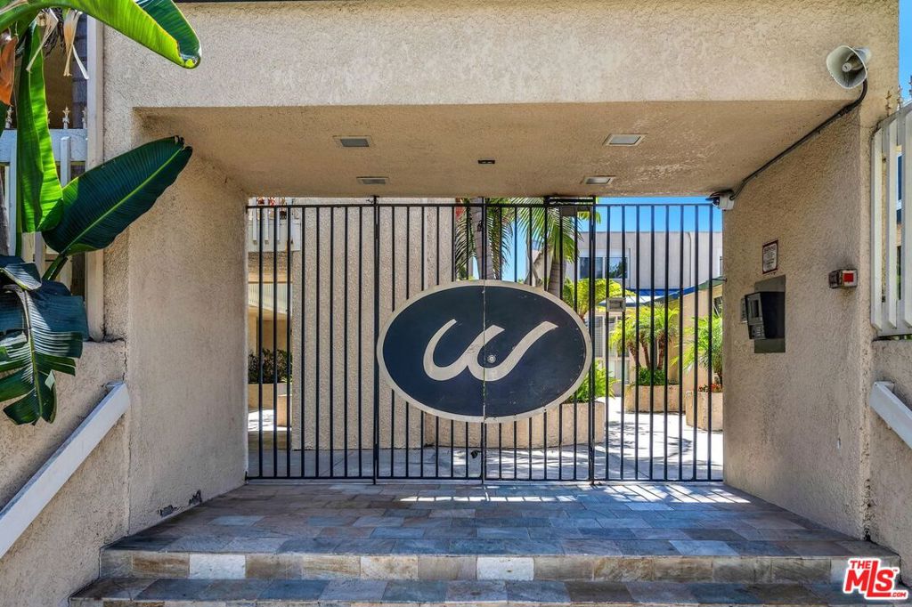 7301 Vista Del Mar B 113