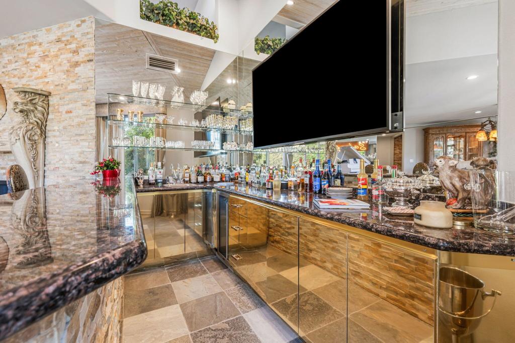 Lake Mirage Racquetball Club - Residential