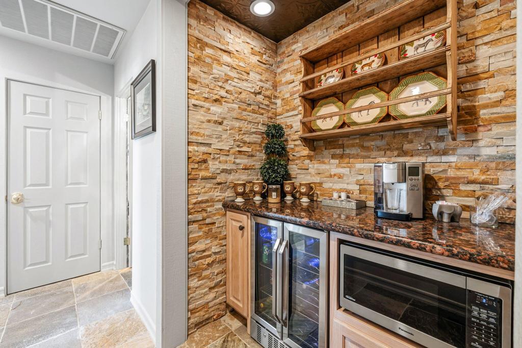 Lake Mirage Racquetball Club - Residential