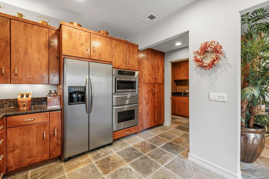 Lake Mirage Racquetball Club - Residential