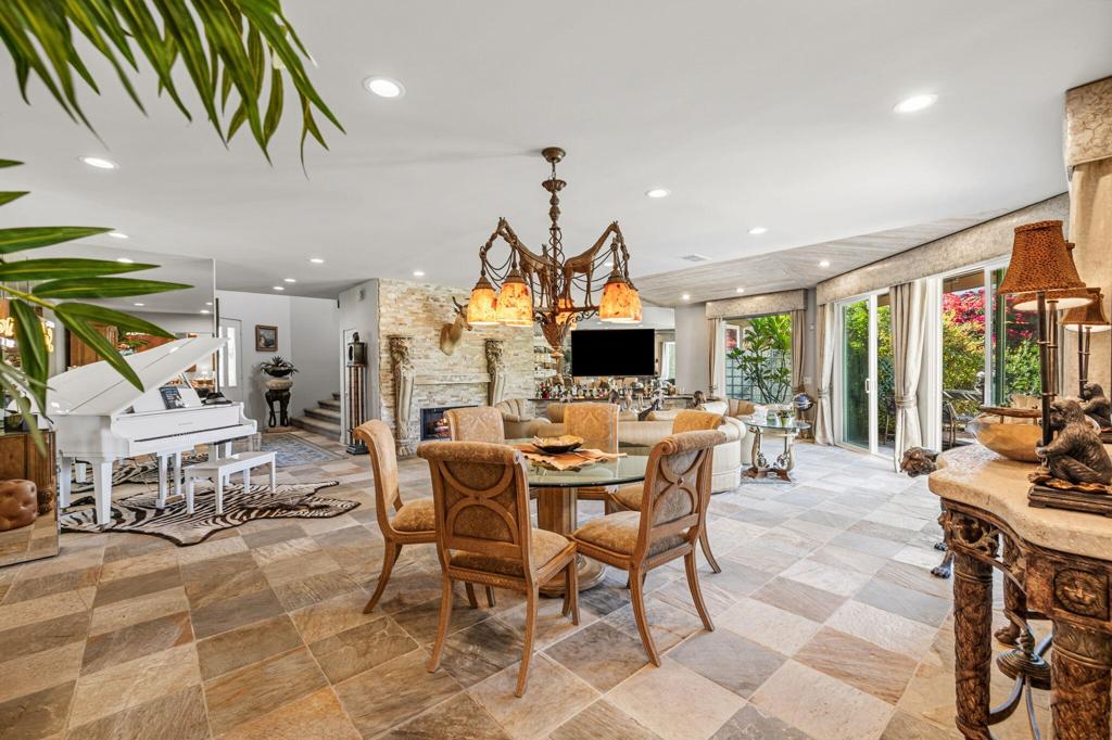 Lake Mirage Racquetball Club - Residential