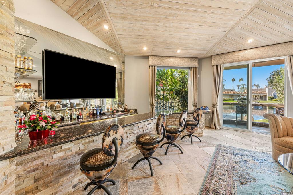 Lake Mirage Racquetball Club - Residential