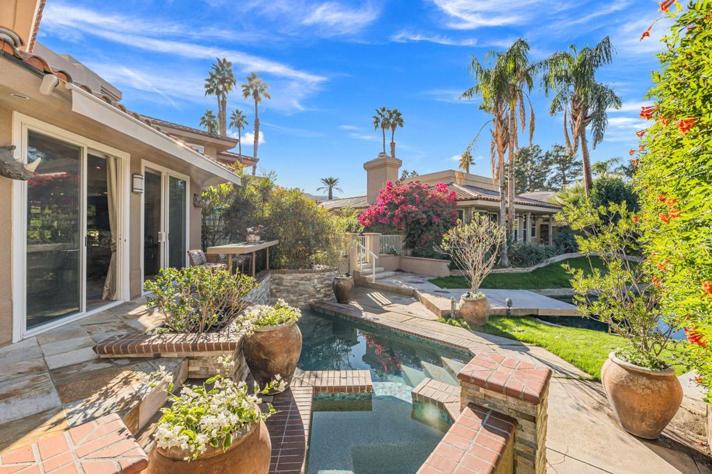 Lake Mirage Racquetball Club - Residential