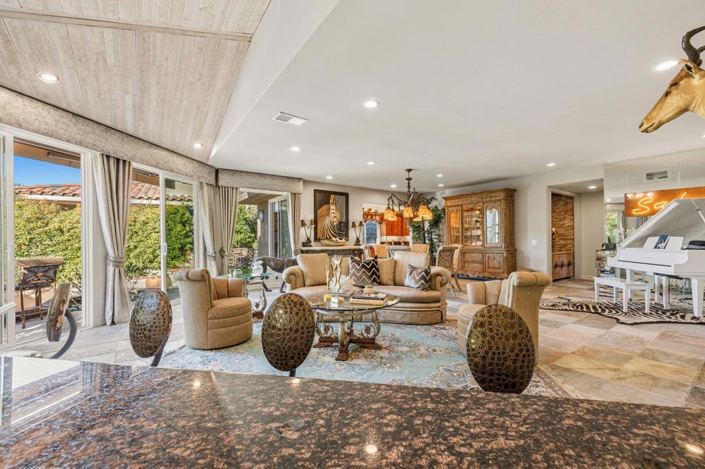 Lake Mirage Racquetball Club - Residential