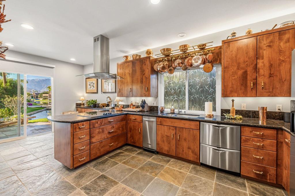 Lake Mirage Racquetball Club - Residential