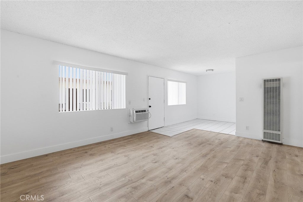 13040 Dronfield 23