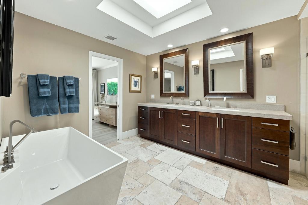 77 Colgate Drive