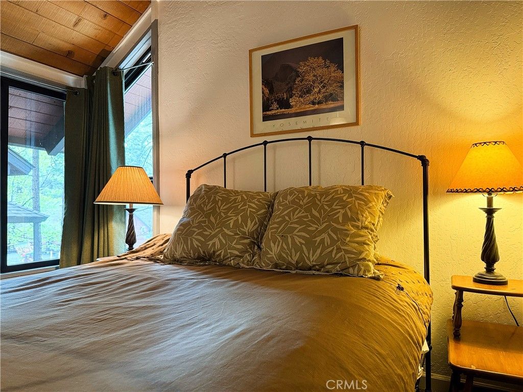 listing image 130722054445184693969