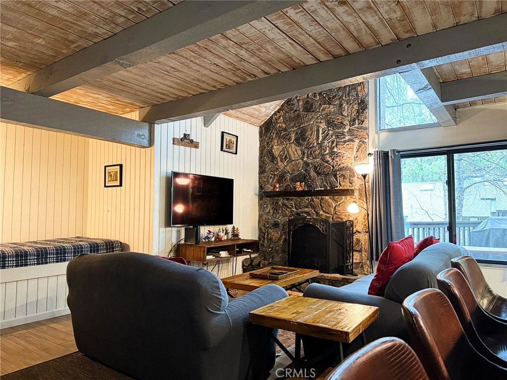 Properties 4 41935 Switzerland Drive 113