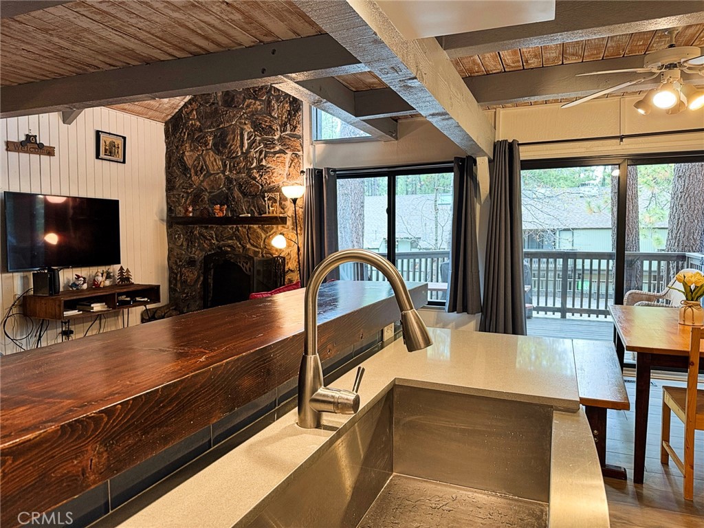 Properties 2 41935 Switzerland Drive 113