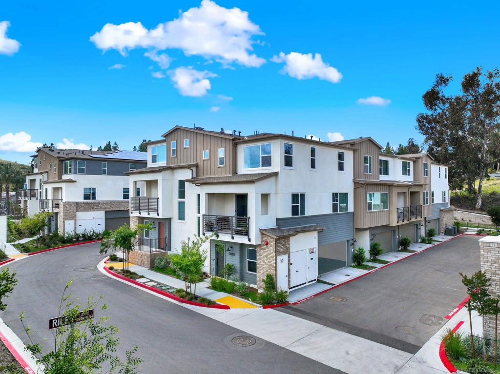12210 Riley Ln
