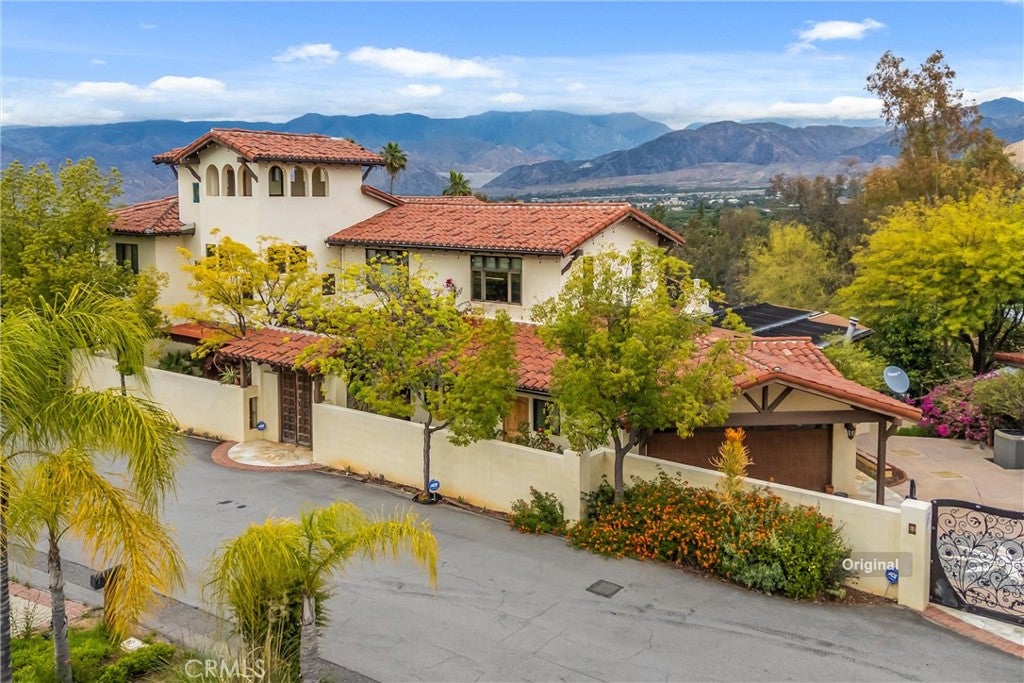 204 Saint Catherine