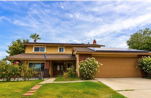 Photo of 340 Mitchell WAY, Redlands, CA 92374 (MLS # IG26144381)