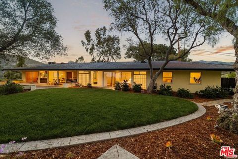 Photo of 2940 Marcia Road, Glendale, CA 91208 (MLS # 26849661)