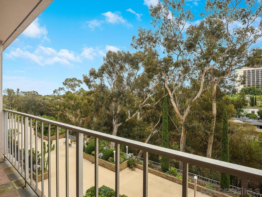 Hillcrest - Residential