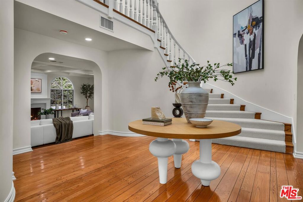 3225 Iredell Lane
