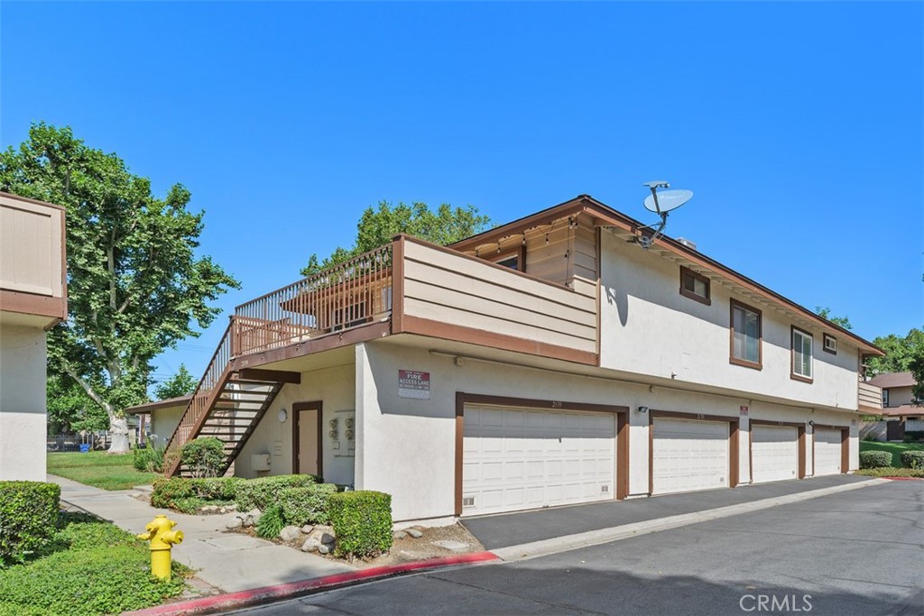 2139 S Magnolia Avenue