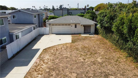 Photo of 1410 17th ST, Manhattan Beach, CA 90266 (MLS # SB26175266)