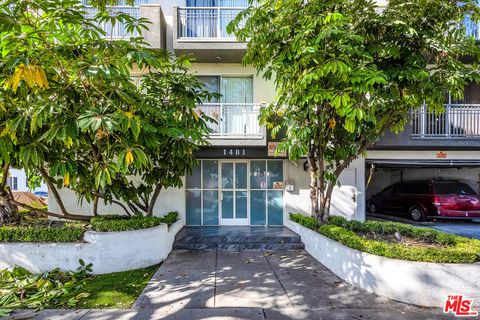 Photo of 1481 S Shenandoah Street #100, Los Angeles, CA 90035 (MLS # 26838833)